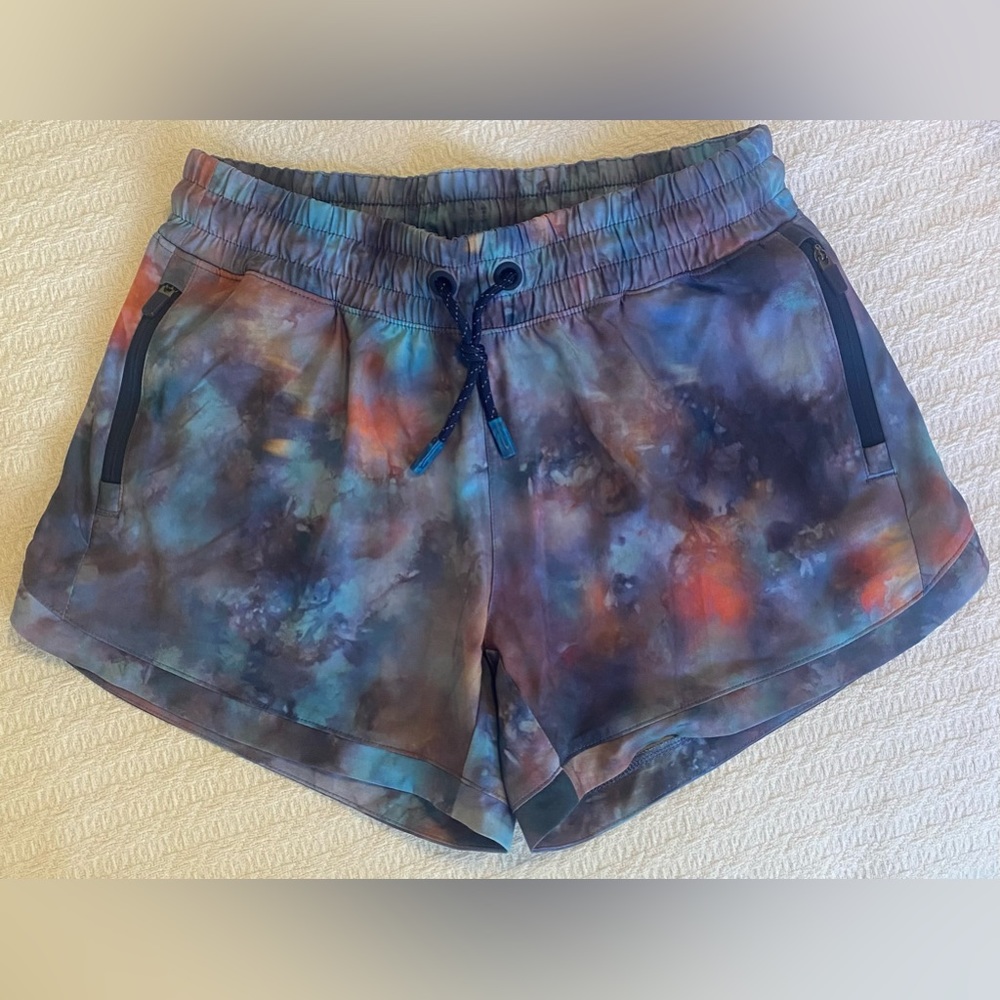 ATHLETA GIRL TYE DYE SHORTS! SIZE LARGE (12)! Like New! 💜💙